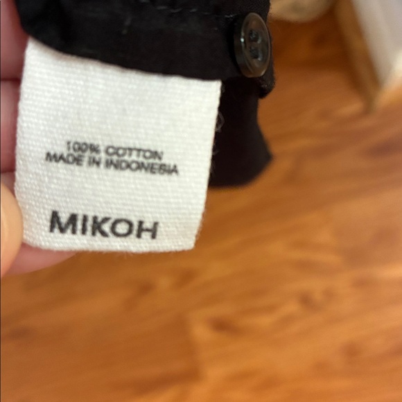 Mikoh Classic Black coverup - Picture 5 of 7